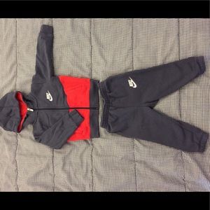 Nike sweatsuit